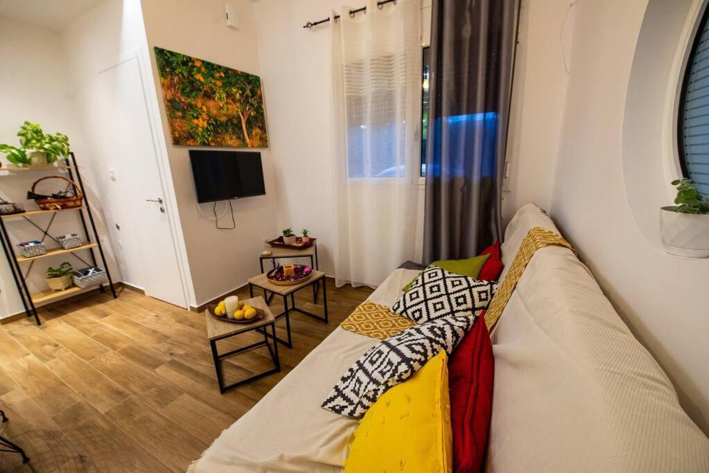 Lemon Garden Stylish Private Apartment Kalamáta Kültér fotó